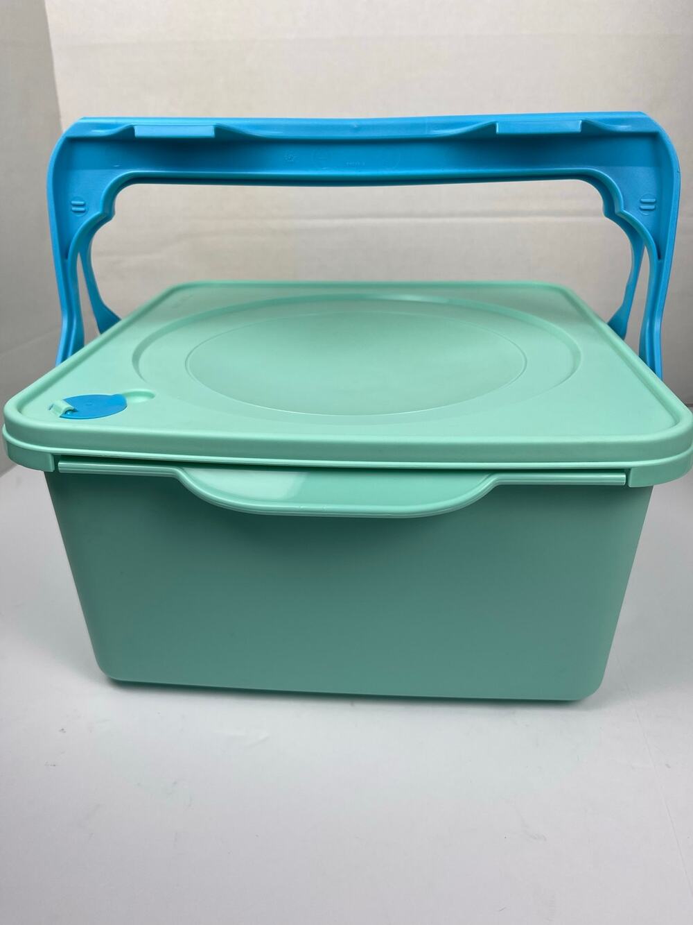 Vintage Tupperware Large Porta Picnic Basket Carrier Mint Green Unused Rare